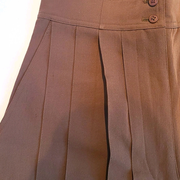 Gianni Versace 100% wool pleated shorts - Picture 4 of 10